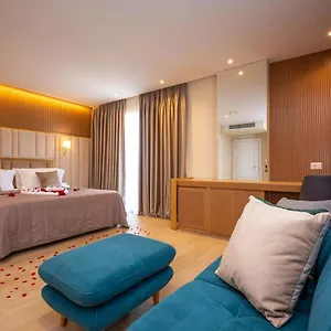 Hotel Merar Golem (Tirana)